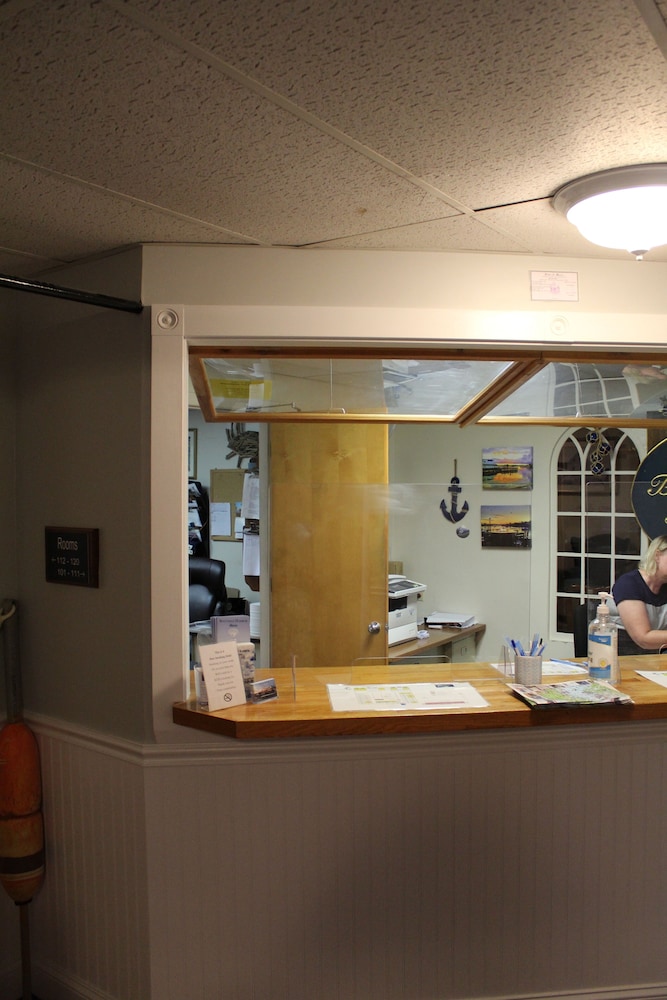 Boothbay Harbor Inn — Boothbay Harbor — photo 5