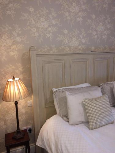 Riverbank Country Pub and Guesthouse — 4-Star Luxury Hotel in Carrickmacross, Republic of Ireland