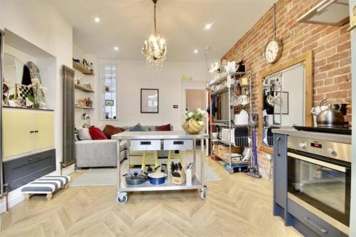 A charming home in the heart of Southsea — 4-Star Luxury Hotel in Portsmouth, United Kingdom