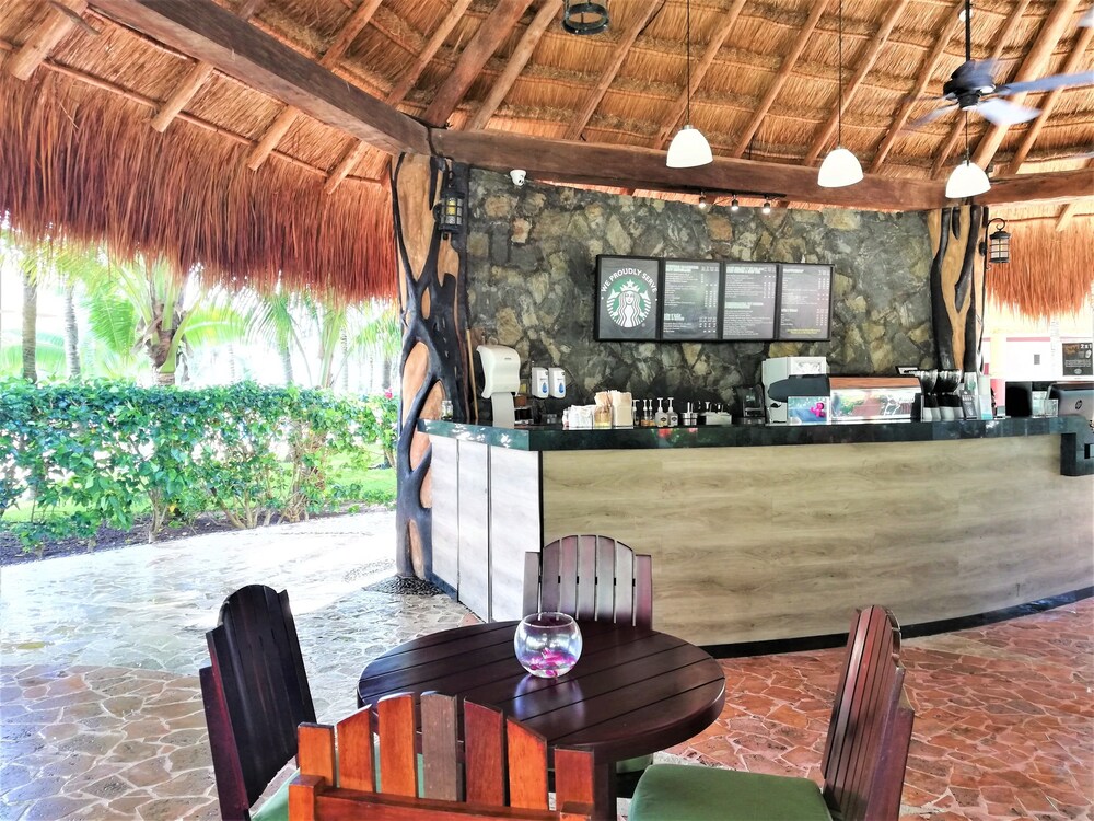 Coffee Shop