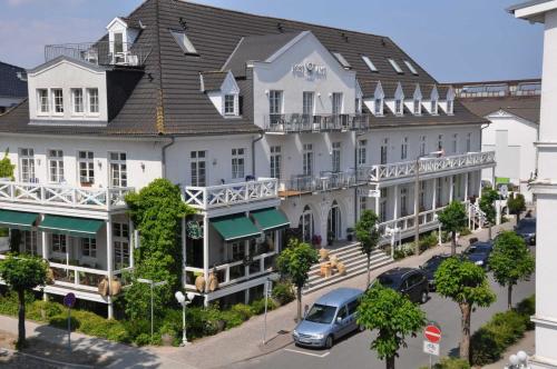 Altes Postamt Zeppelinstrasse Binz 18609 — 4-Star Luxury Hotel in Ostseebad Binz, Germany
