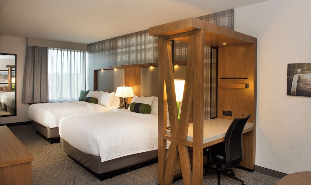 SpringHill Suites by Marriott Bend - photo 11