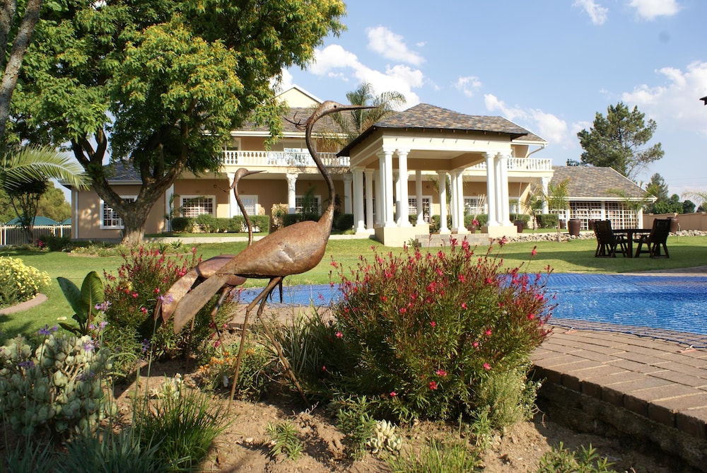 Attache Guest Lodge — 4-Star Luxury Hotel in Midrand, South Africa