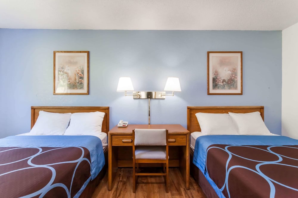 Super 8 by Wyndham Norwich - photo 5