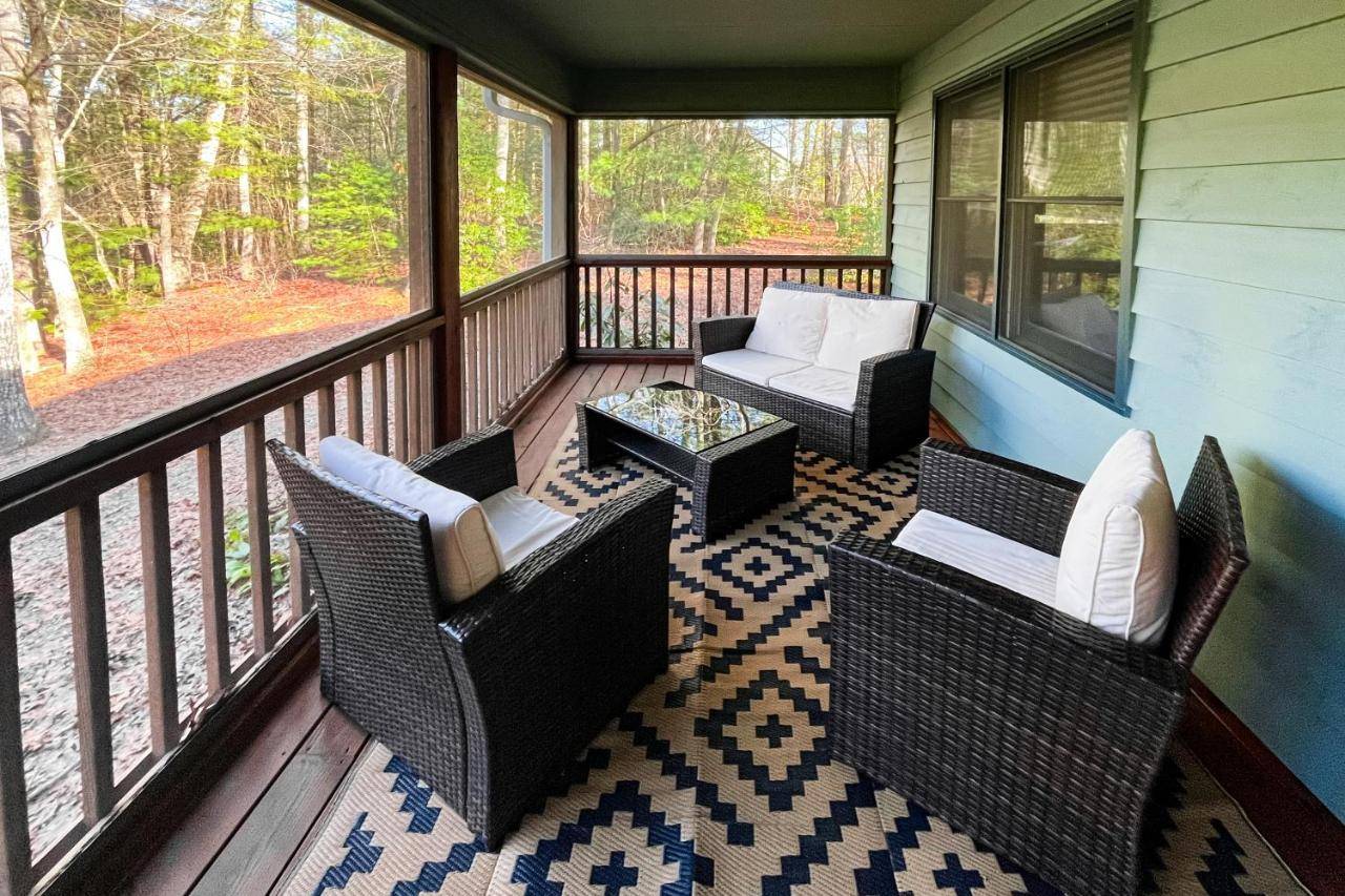 Raven's Respite - last minute hotel in Saluda