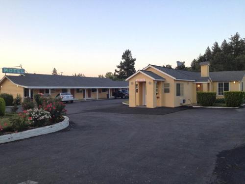 Edgewood Motel - photo 5
