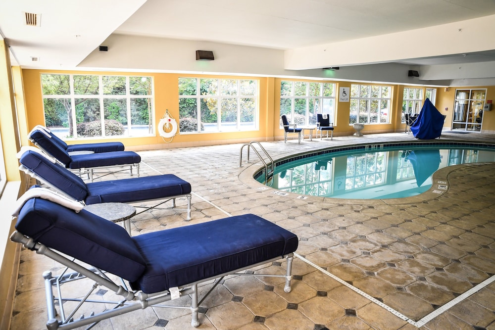 Holiday Inn Express Hotel & Suites Concord by IHG - photo 21