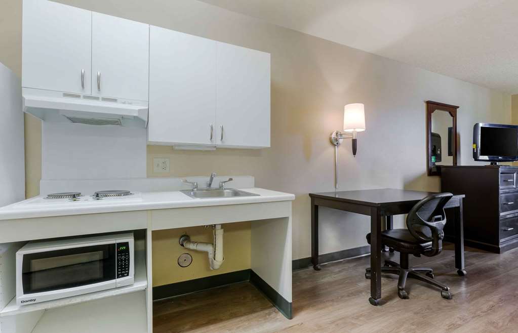 Extended Stay America Suites Phoenix Airport - photo 14