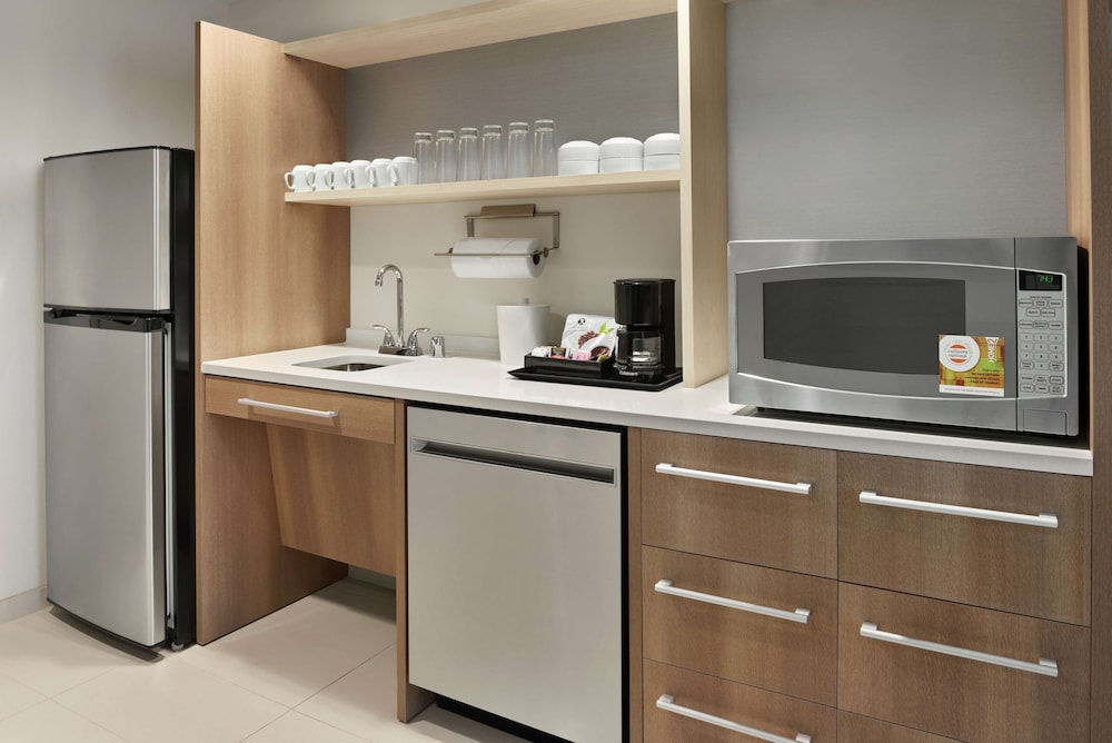 Home2 Suites by Hilton Brooklyn Park Minneapolis - photo 14