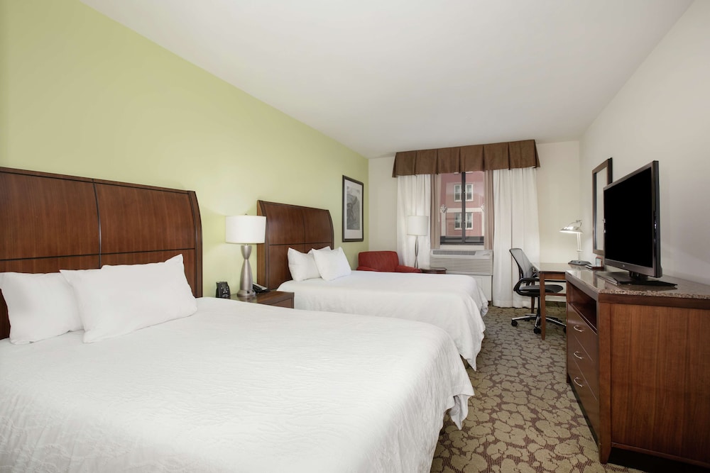Hilton Garden Inn Lincoln Downtown Haymarket - photo 12