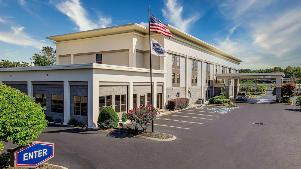 Hampton Inn Dickson - featured photo