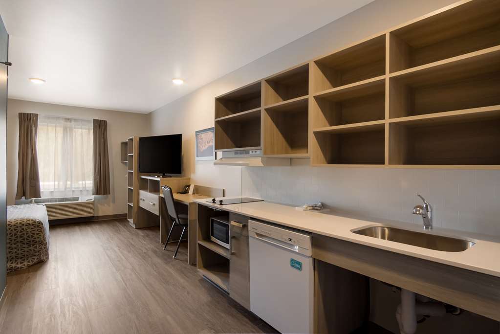 WoodSpring Suites Grand Rapids Kentwood - photo 12