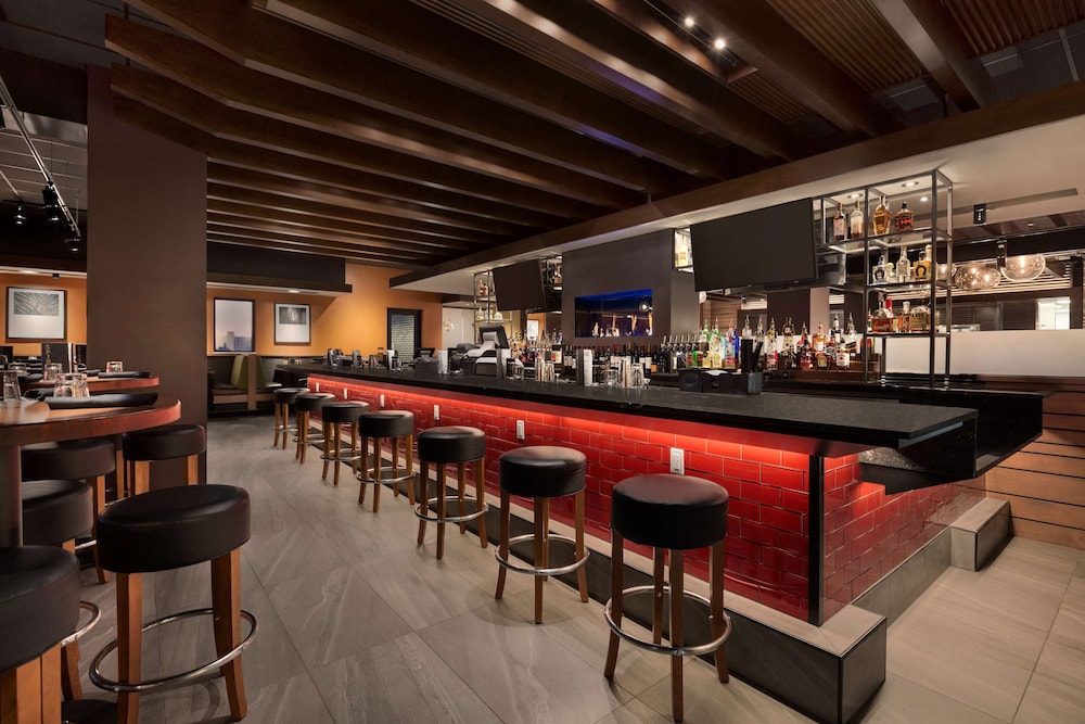 Embassy Suites by Hilton Denton Convention Center - photo 34