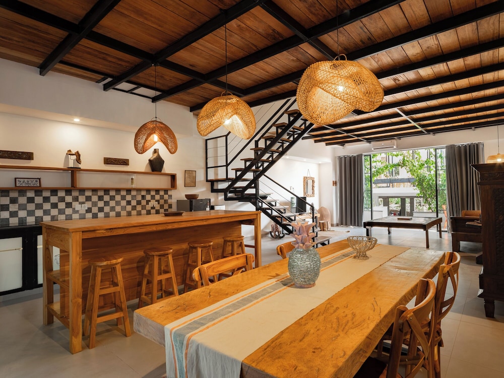 Ama Wela Living in Labuan Bajo, Indonesia