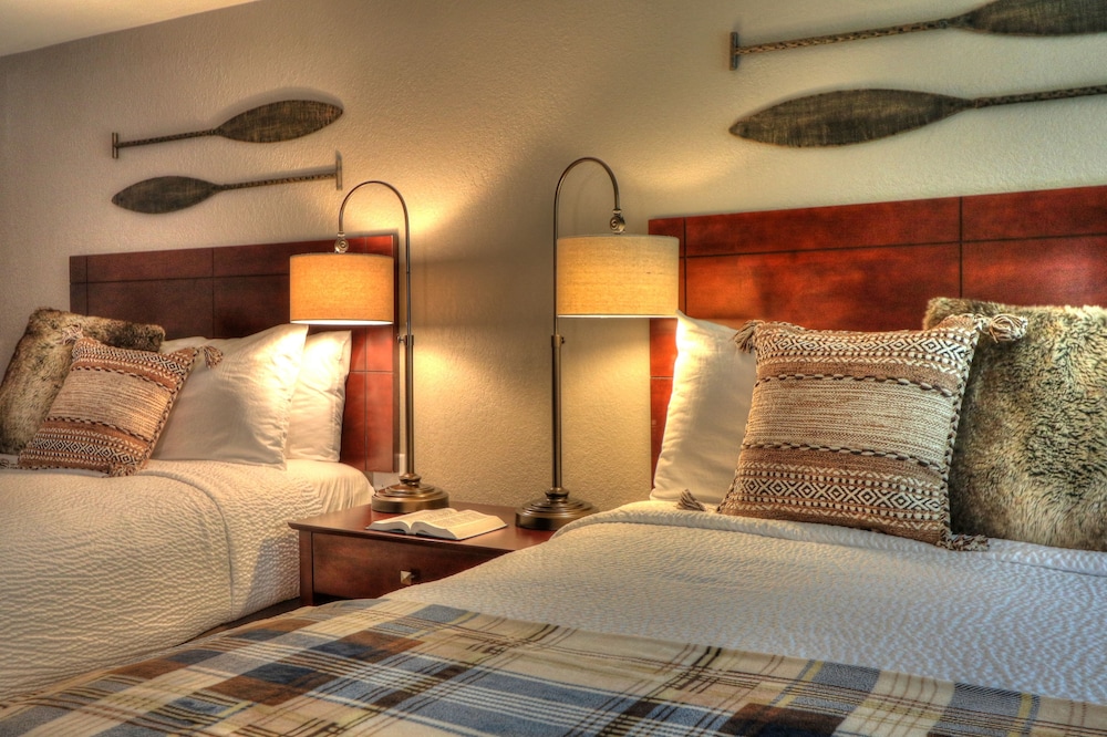 River Edge Inn - photo 6