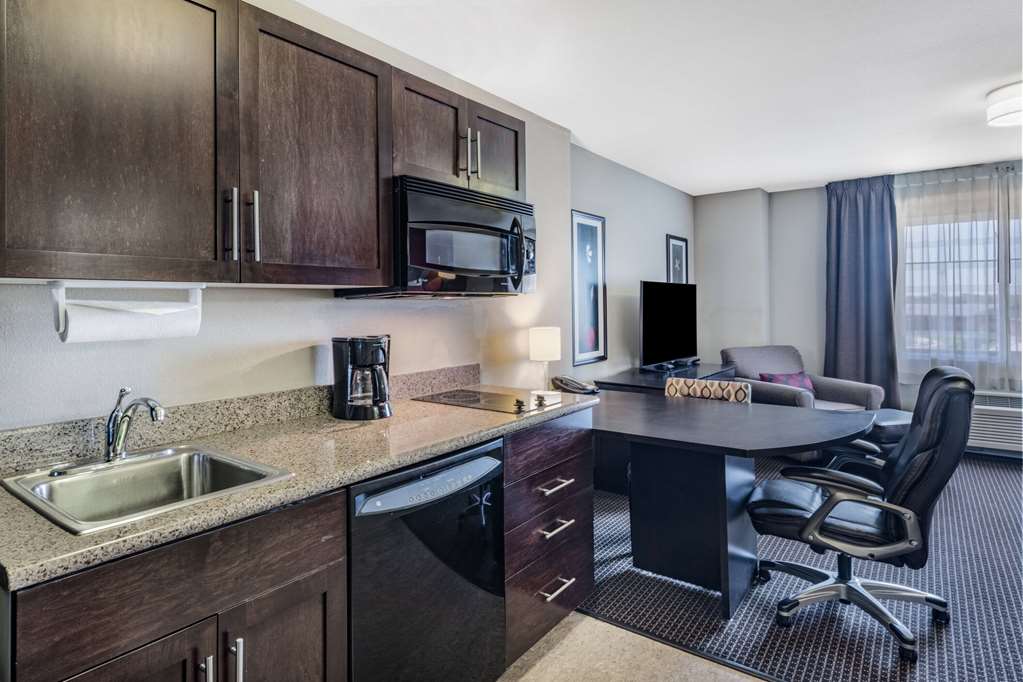 Hawthorn Suites by Wyndham Williston - photo 20