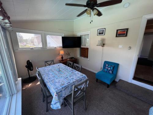 Claddagh Motel & Suites - photo 24
