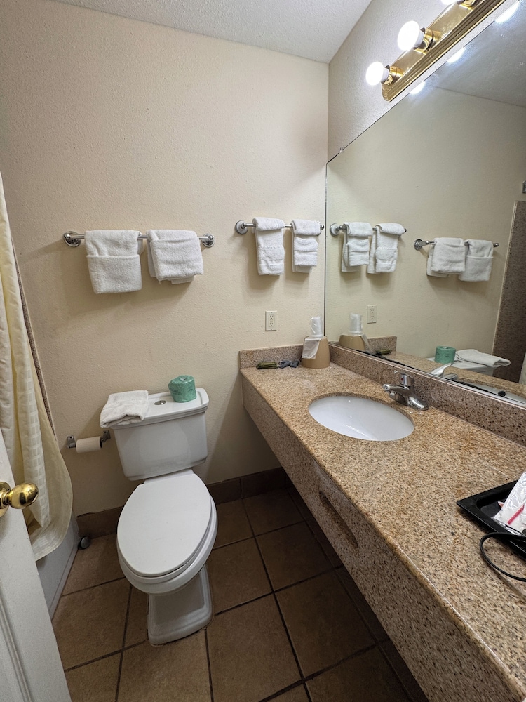 Whispering Pines by Hotel O Whitestone VA - photo 41