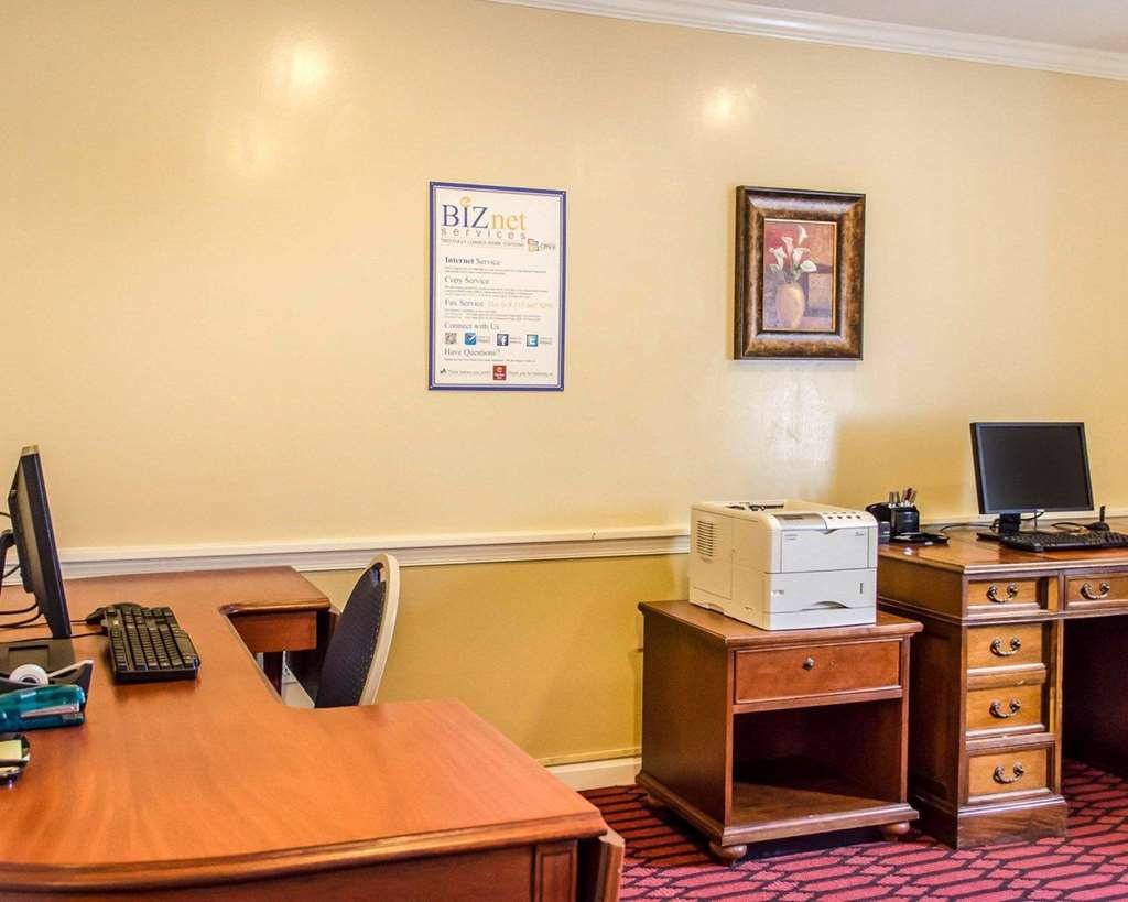 Clarion Inn Strasburg Lancaster - photo 34