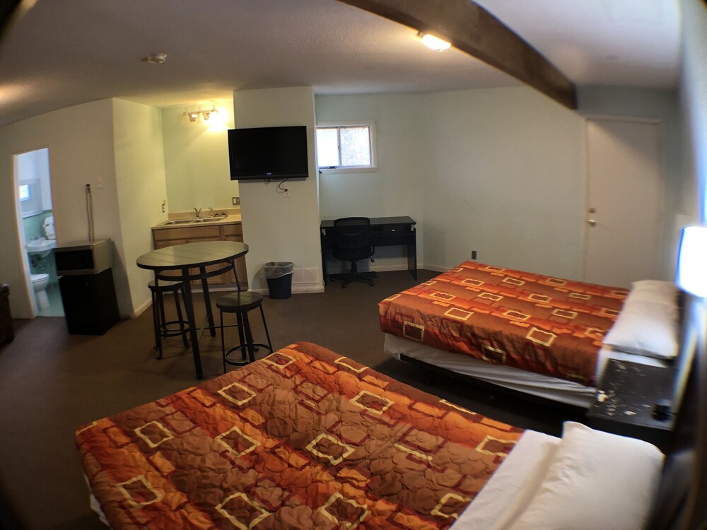 Tower 64 Motel & RV - photo 68