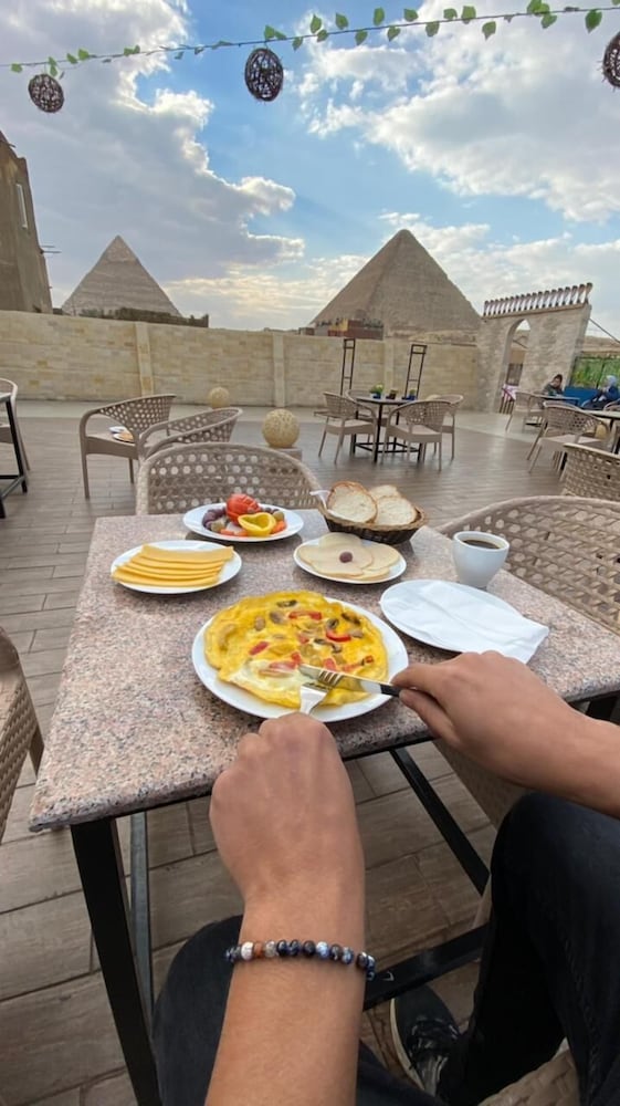 Pyramids Height Inn in Giza, Egypt
