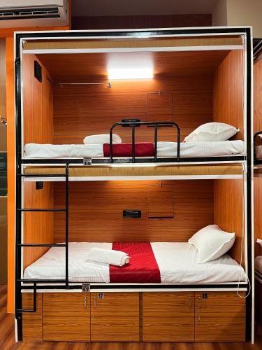 Rahul Men's AC Dormitory