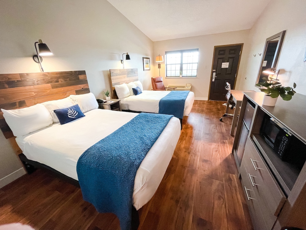 Pinemark Inn & Suites - photo 6