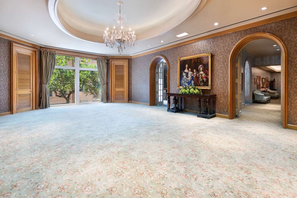 The Windsor Court - photo 23