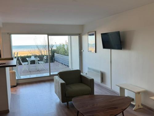 Appartement Cabourg 3 pièces 4 personnes FR 1 487 145 — 4-Star Luxury Hotel in Cabourg, France