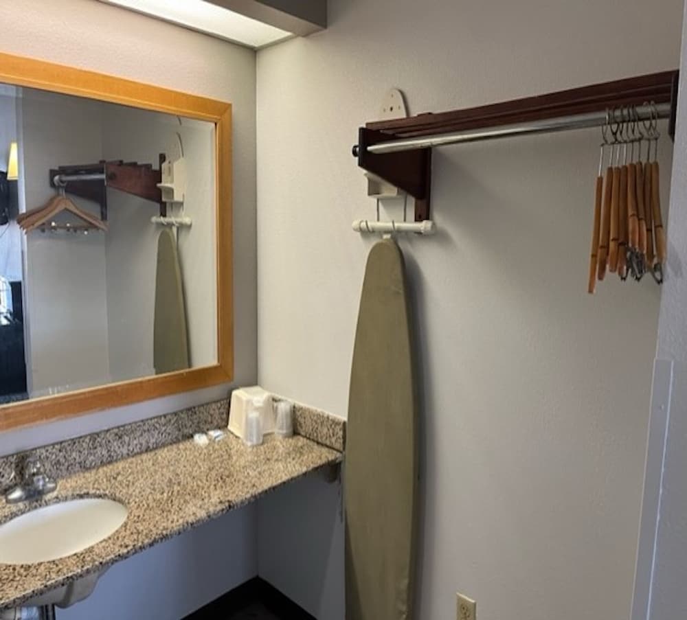 Motel6 Laurel MS - photo 9