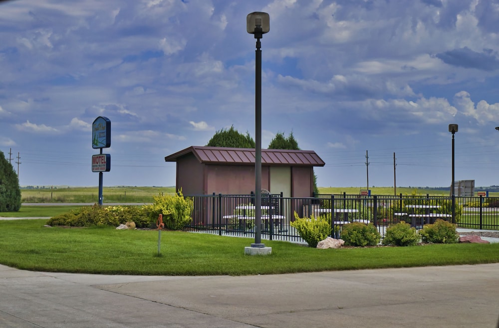 Trade Winds Motel - photo 23