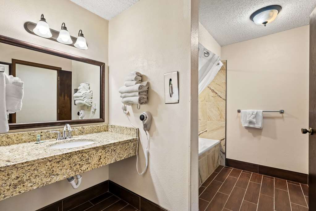 Best Western Tower West Lodge - photo 44