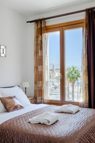 New luxury apartment Nives on seaside — 5-Star Luxury Hotel in Split, Croatia
