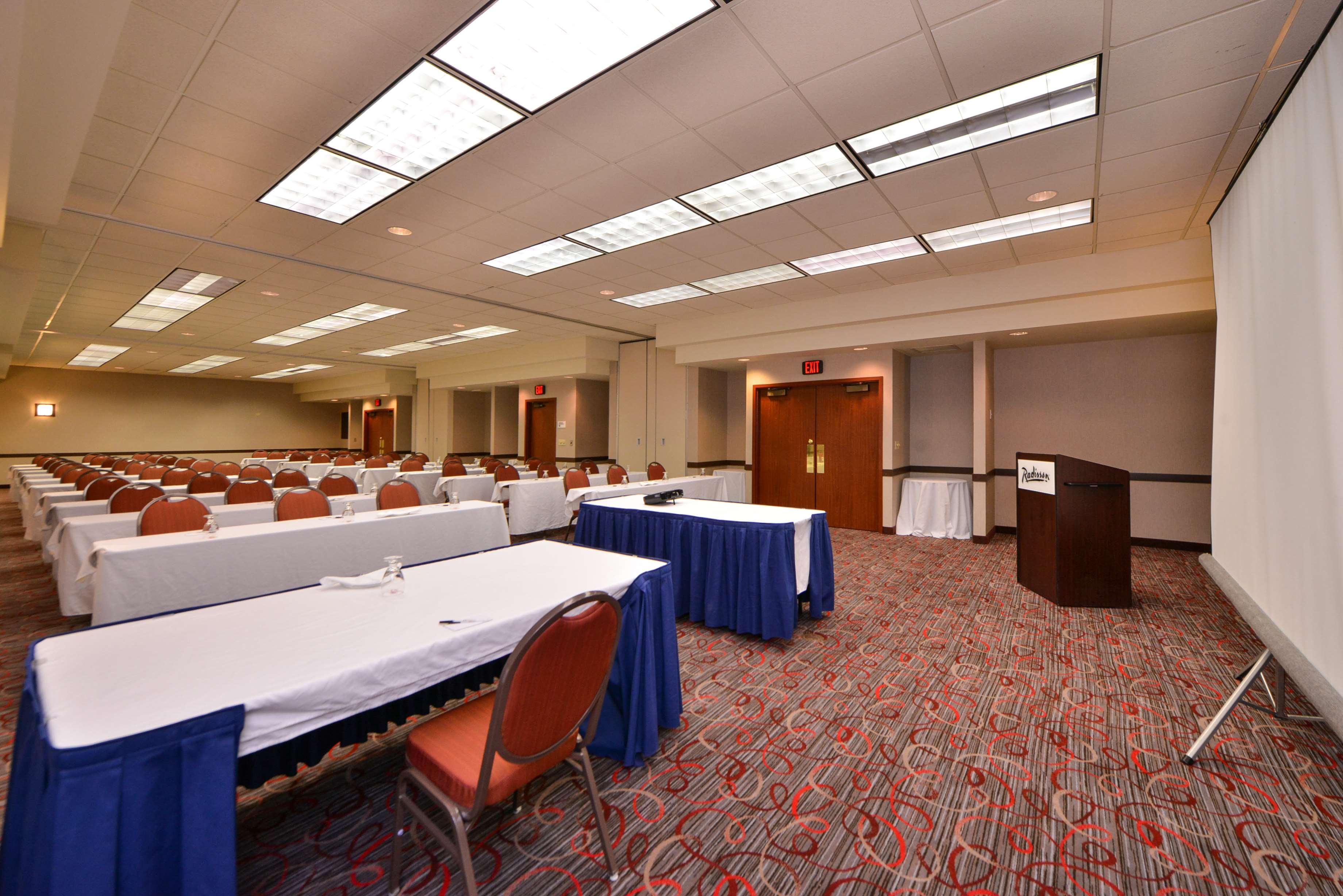 Radisson Hotel Madison - photo 44