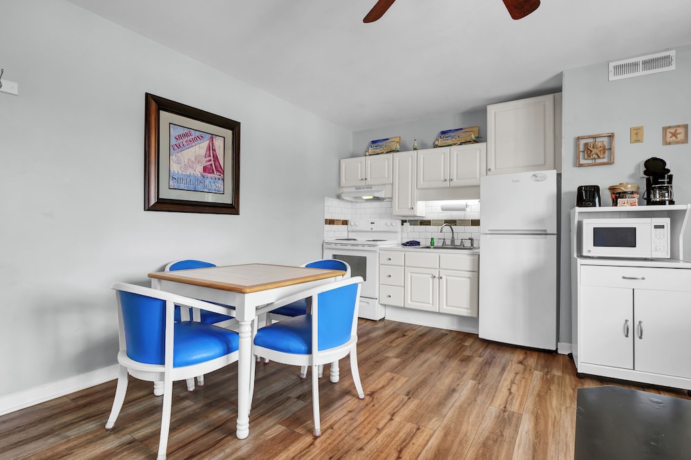 Sandpeddler Inn & Suites - photo 88