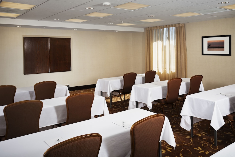 Hampton Inn & Suites Arroyo Grande Pismo Beach Area CA - photo 33