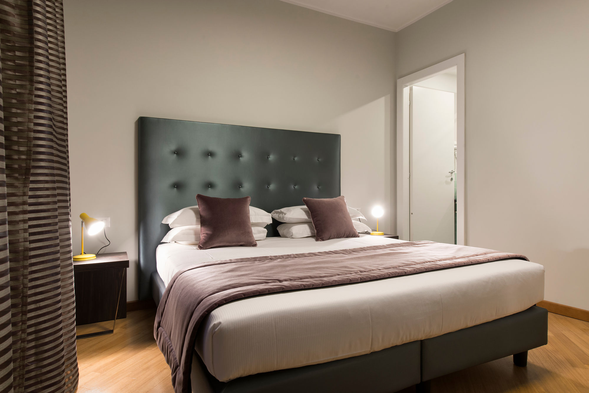 Navona Theatre Hotel