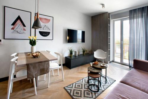 One Bedroom Apartment Żupnicza Street — 4-Star Luxury Hotel in Warsaw, Poland