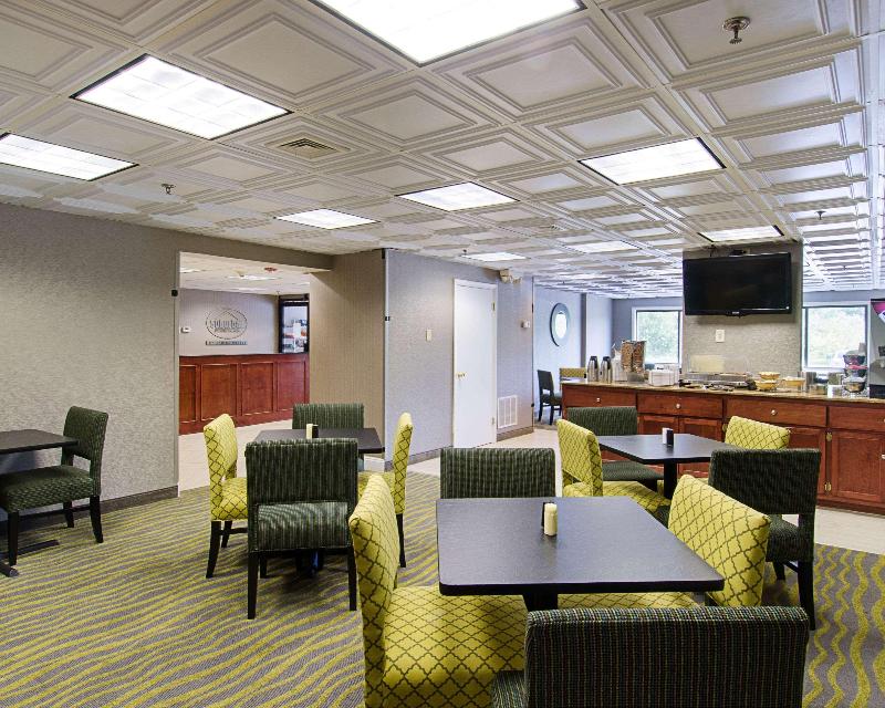 Quality Inn & Suites - photo 44