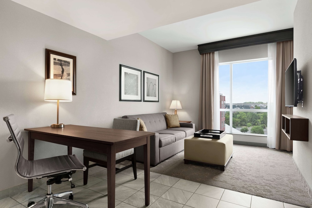 Embassy Suites by Hilton Charlotte Ayrsley - photo 13