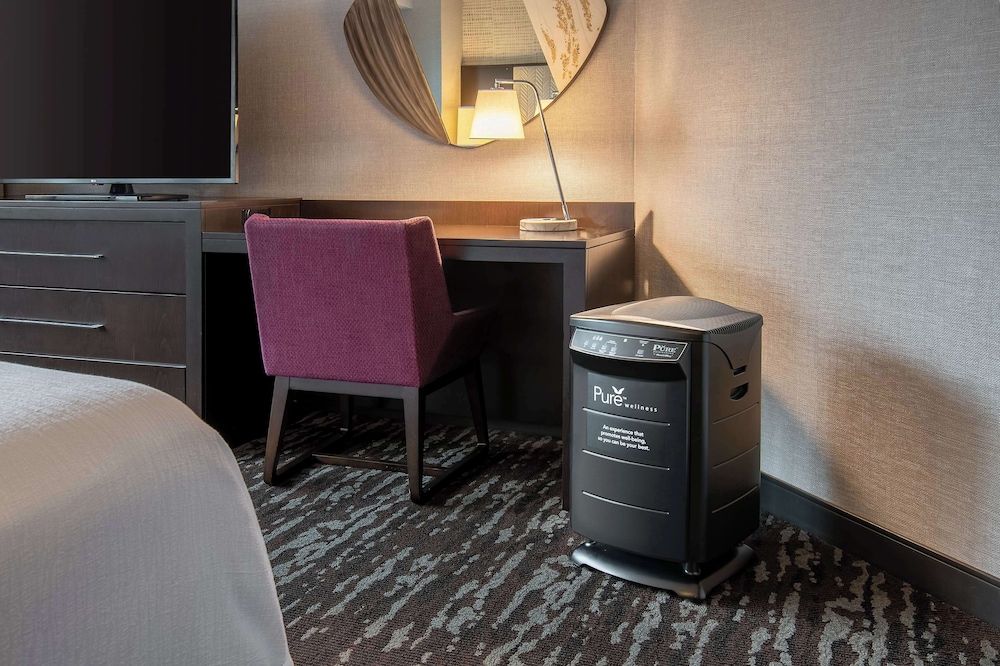 Embassy Suites by Hilton Crystal City National Airport - photo 19