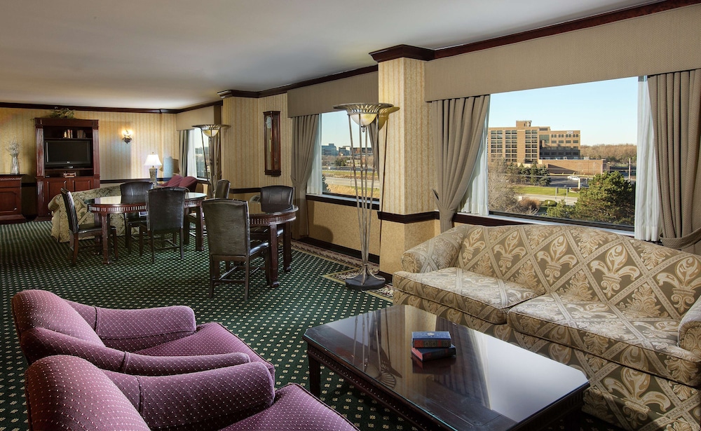 DoubleTree by Hilton Lisle Naperville - photo 20