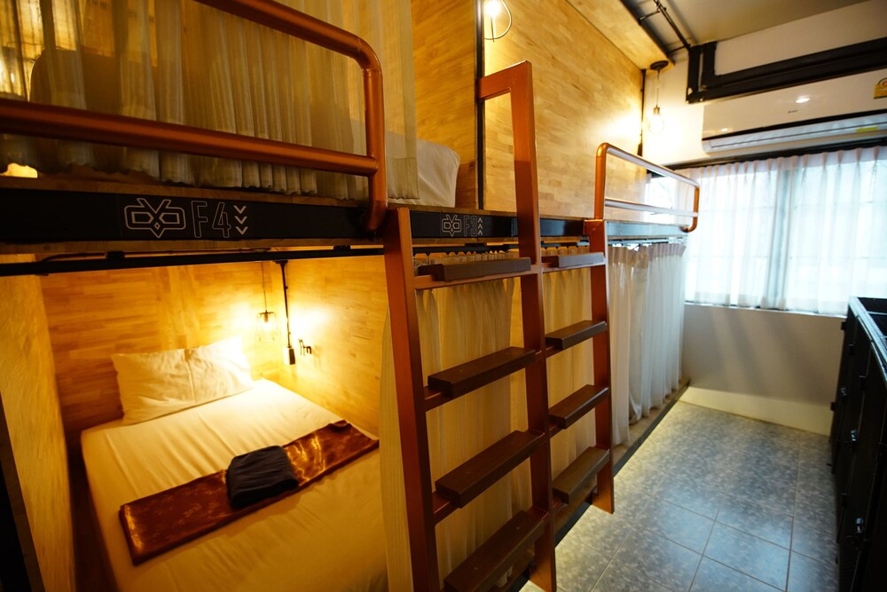 Sleep Owl Hostel