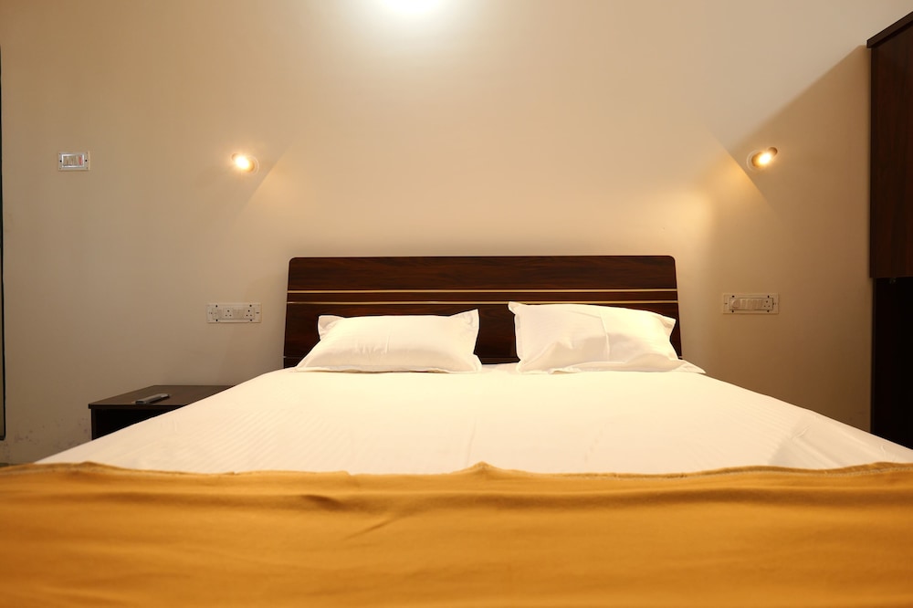 Hotel Pearl — Akalkot — photo 3