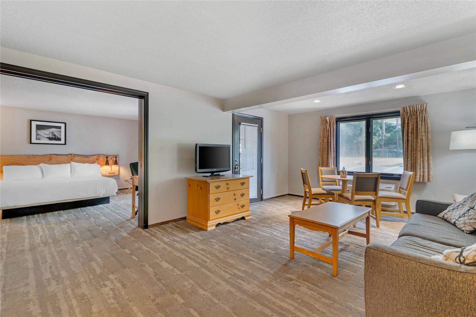 Green Granite Inn an Ascend Collection Hotel - photo 44