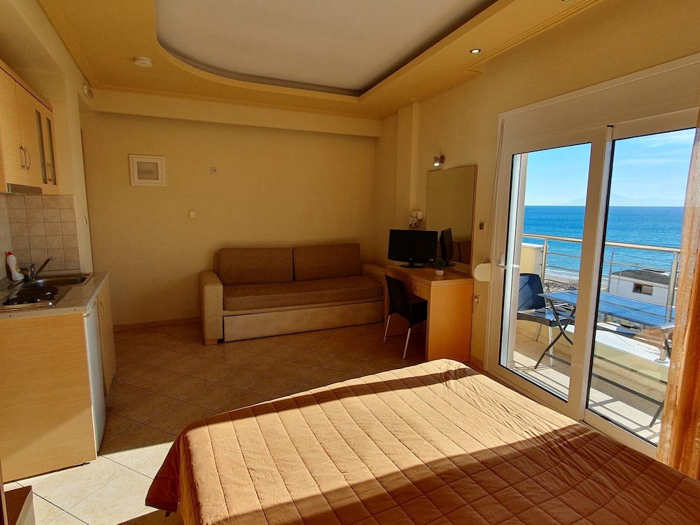 SeaView Studios - carbon neutral hotel in Thasos