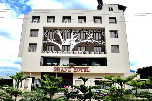 Hotel Lumbinis Grand in Gulbarga, India