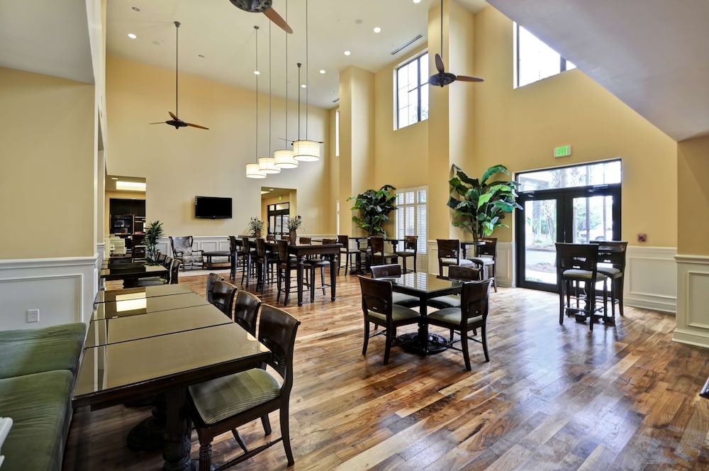 Hampton Inn & Suites North Charleston University Blvd - photo 30