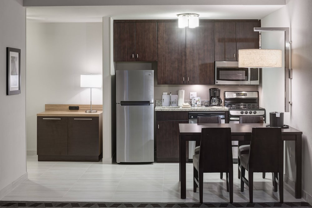 TownePlace Suites by Marriott Orlando at SeaWorld - photo 7
