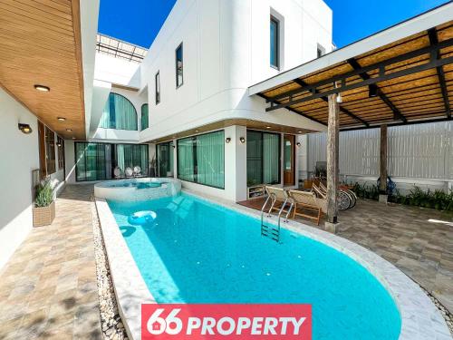 Tropical Luxury Pool Villa near Golf Courses — 4-Star Luxury Hotel in Chiang Mai, Thailand